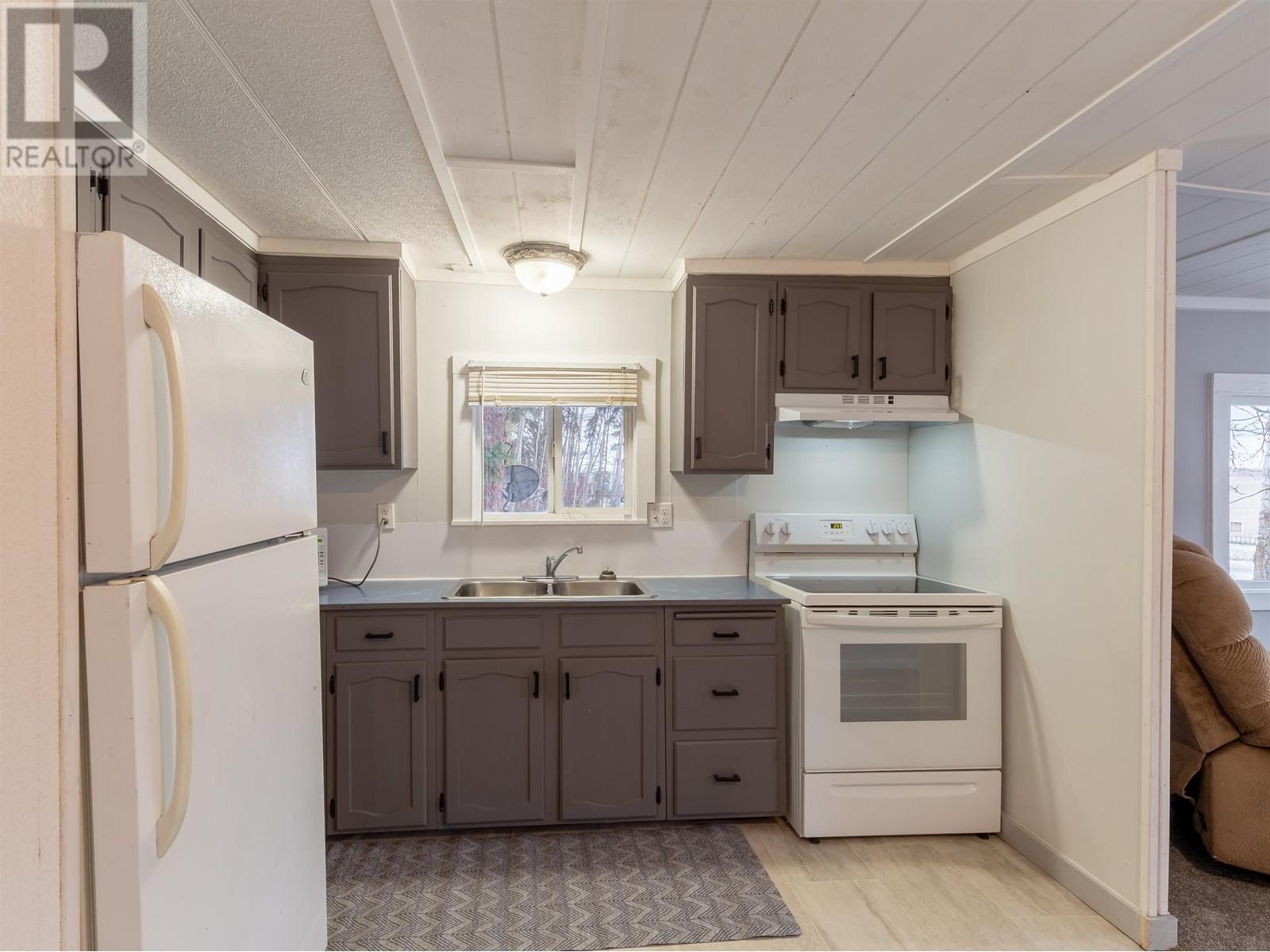 #81-4430 16 Highway, Smithers