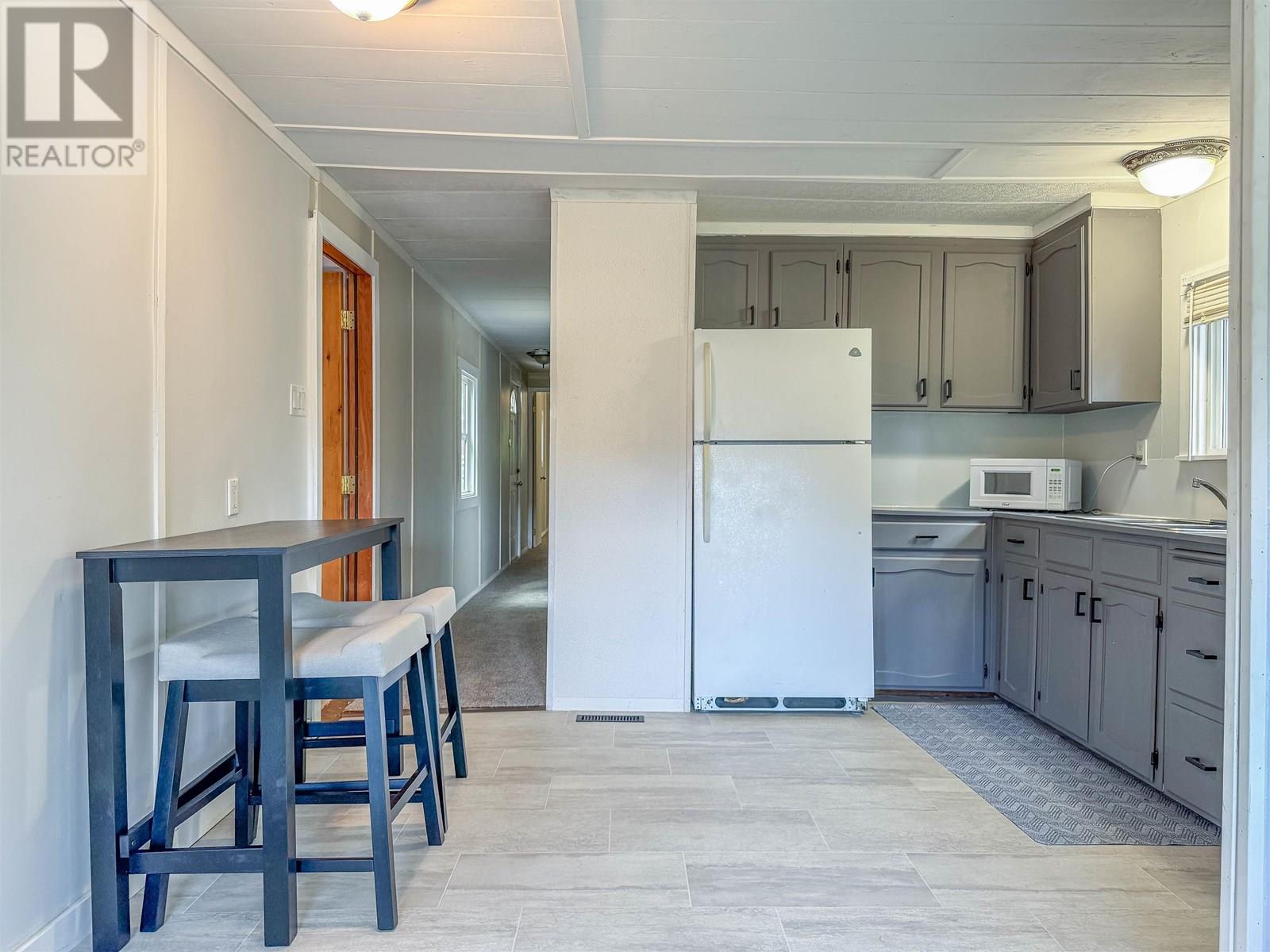 #81-4430 16 Highway, Smithers