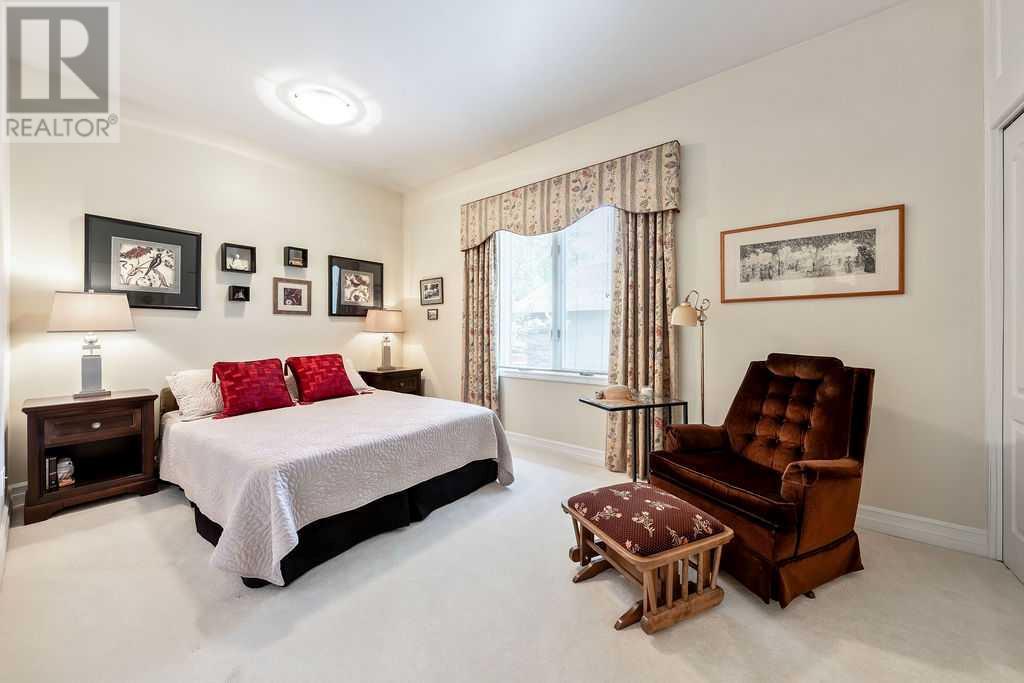 Single Family House Bungalow for Sale in   Avenue NE Renfrew Calgary 