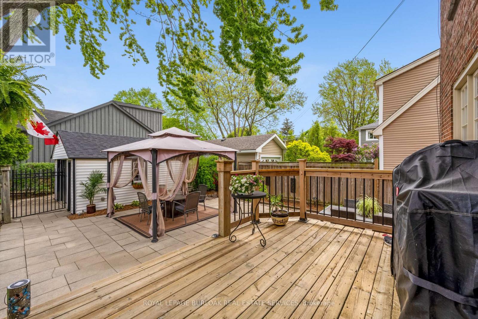 Photo 36 of 605 Emerald Street, Burlington ON