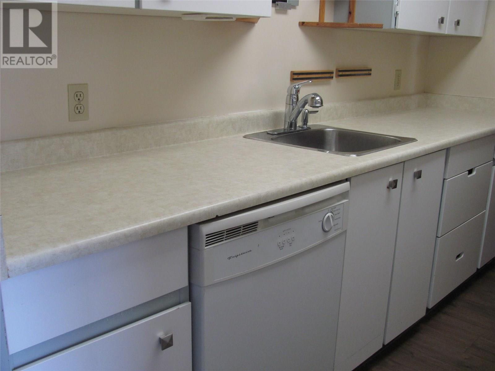 220 3704 27 Avenue, Vernon