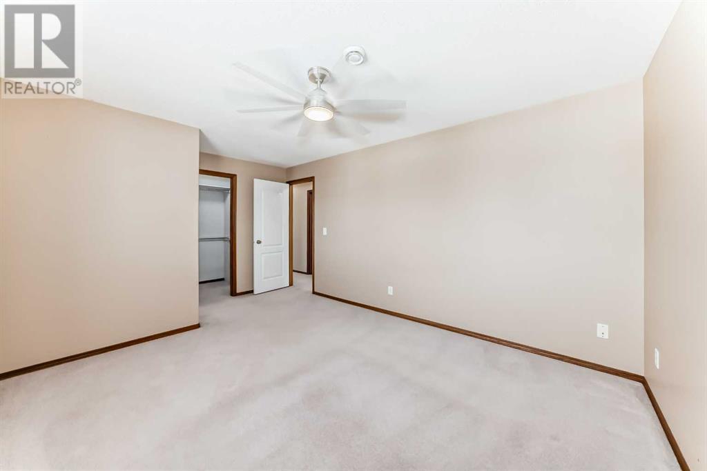 Photo 4 of 16 E 32 Daines Avenue, Red Deer AB