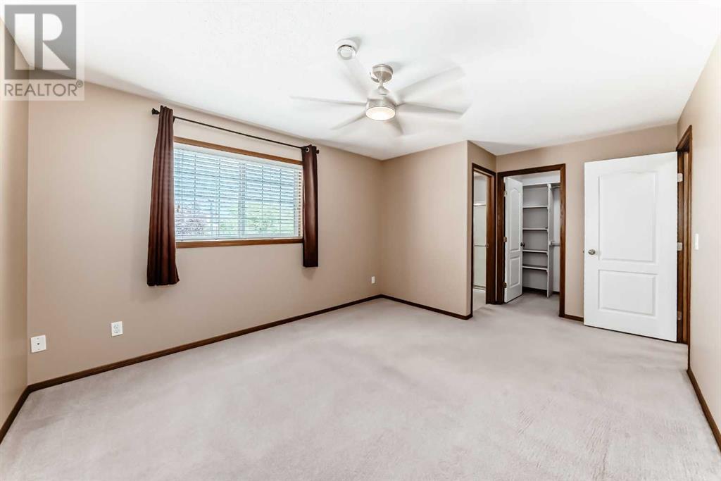 Photo 15 of 16 E 32 Daines Avenue, Red Deer AB