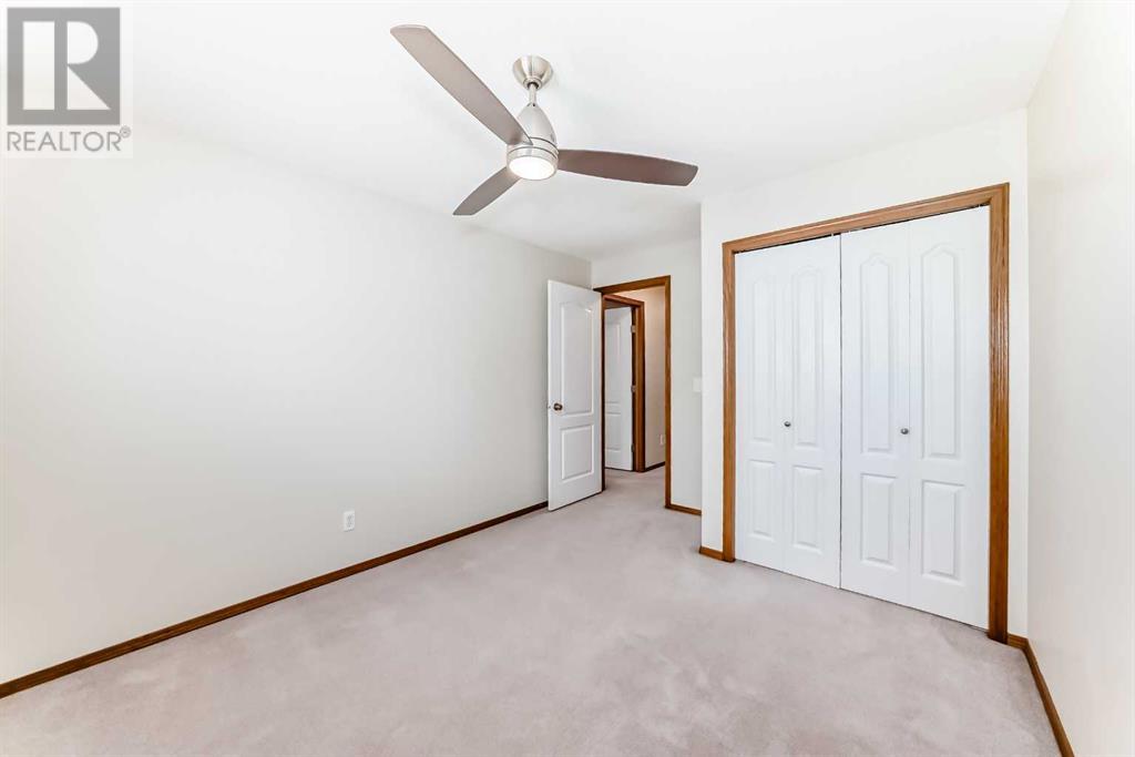 Photo 5 of 16 E 32 Daines Avenue, Red Deer AB
