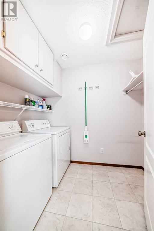 Photo 33 of 16 E 32 Daines Avenue, Red Deer AB
