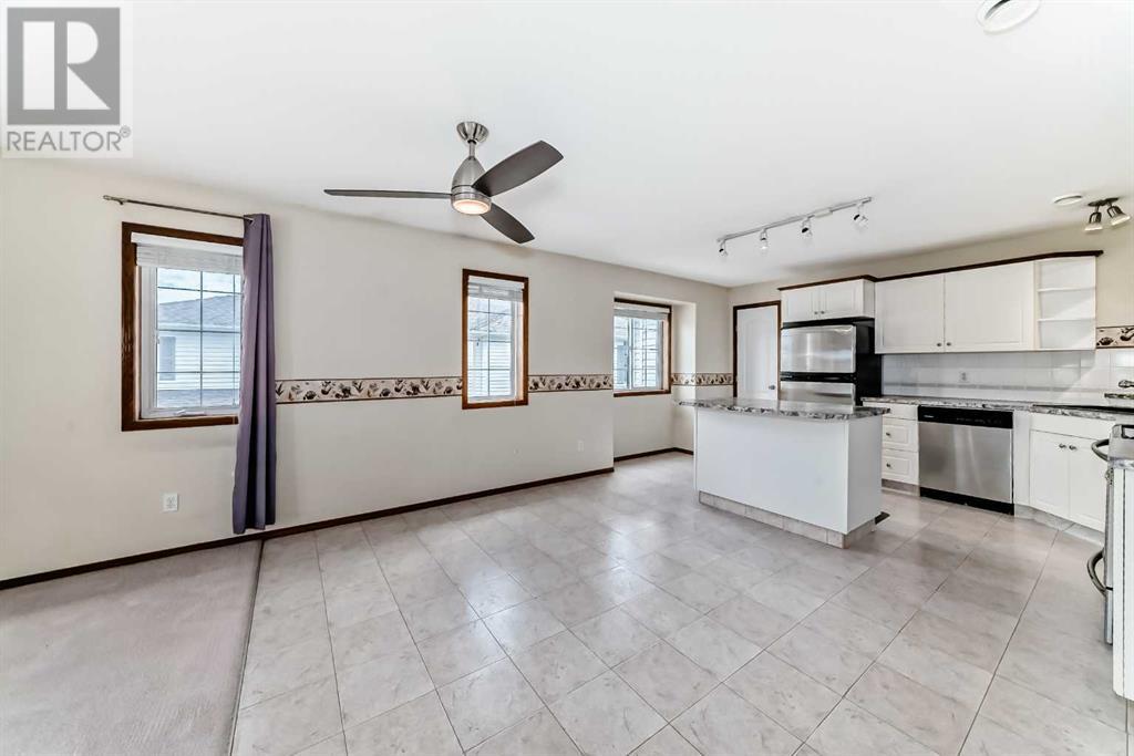 Photo 22 of 16 E 32 Daines Avenue, Red Deer AB