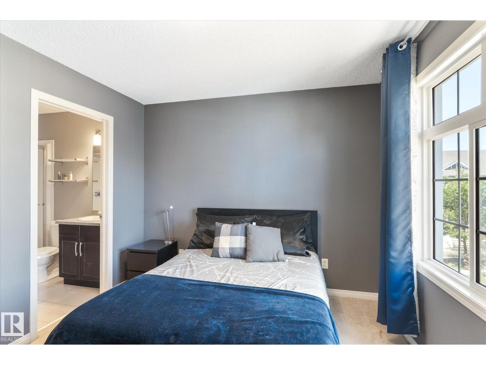 Photo 21 of 53 9151 Shaw Wy Sw, Edmonton AB