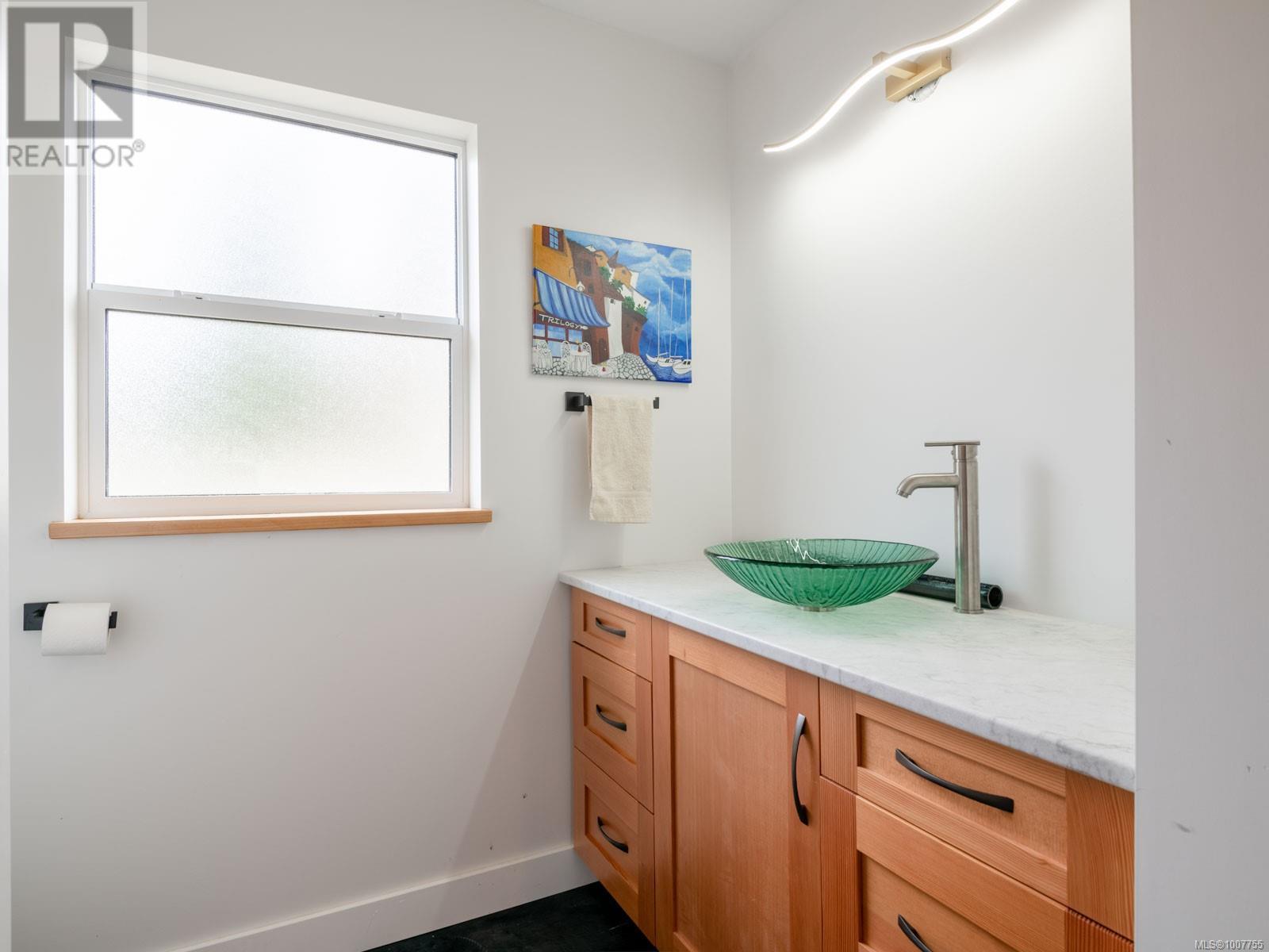 6415 Walker Rd, Port Alberni
