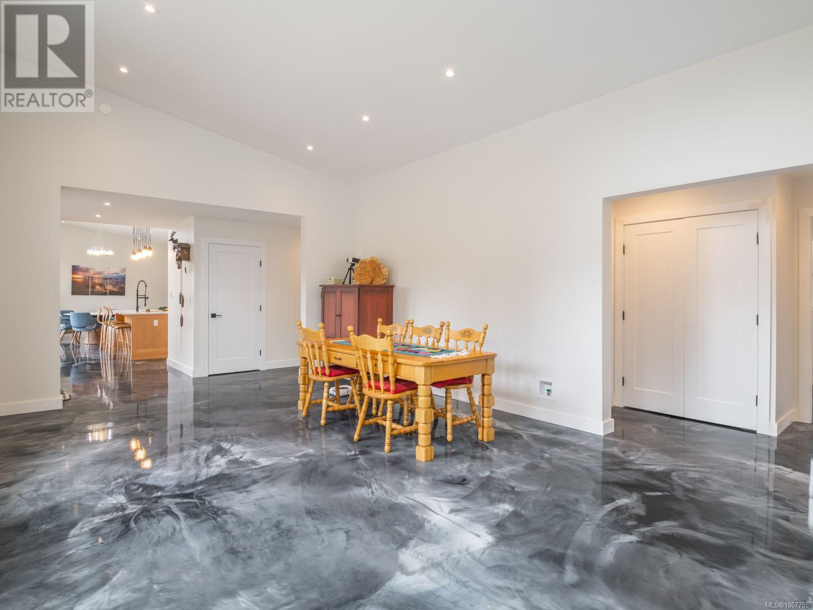 6415 Walker Rd, Port Alberni