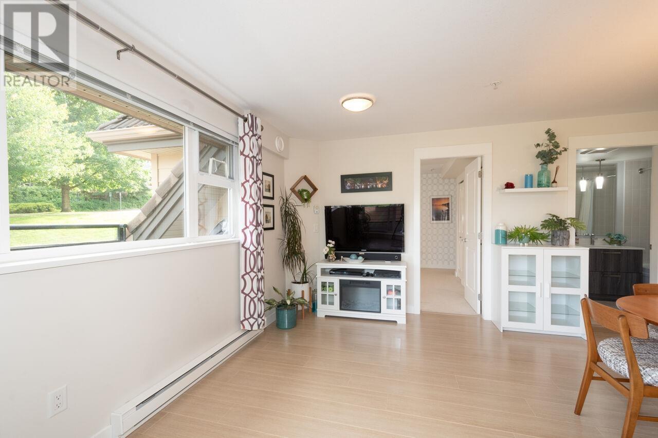 Photo 7 of 407 160 Shoreline Circle, Port Moody BC