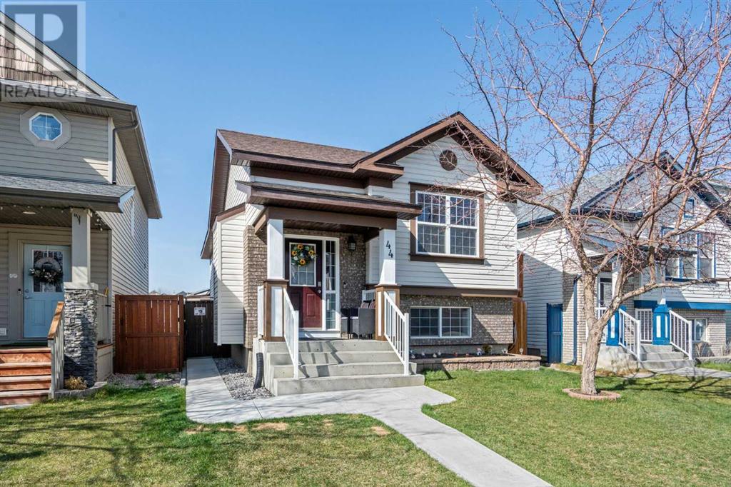 Single Family House Bi-level for Sale in  Covepark Place NE Coventry Hills Calgary 