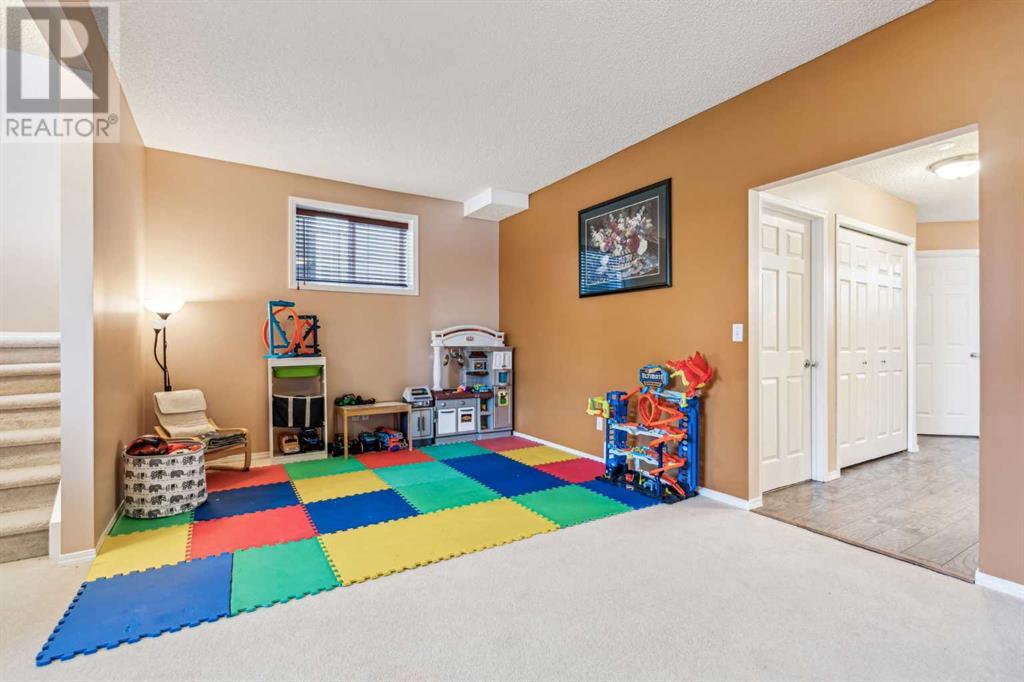 Single Family House Bi-level for Sale in  Covepark Place NE Coventry Hills Calgary 