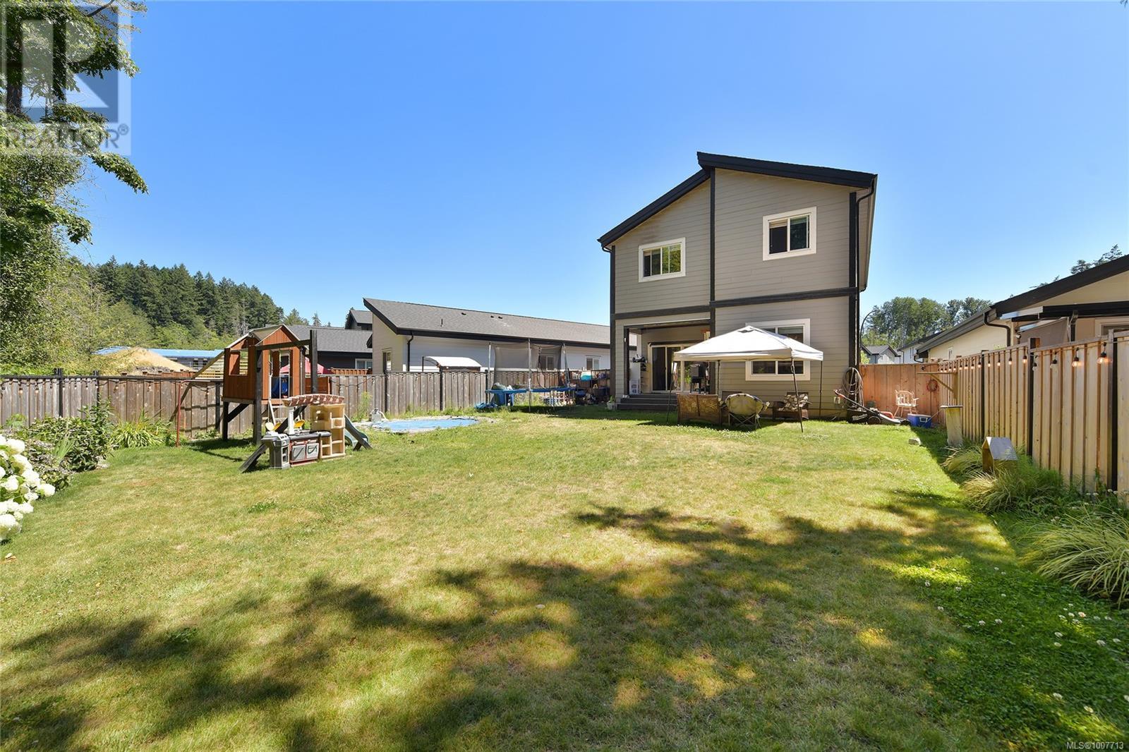 Photo 36 of 17 Saanich Ridge Dr, Central Saanich BC