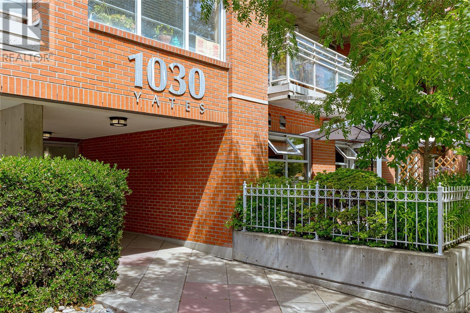#302 1030 YATES ST - Image 2