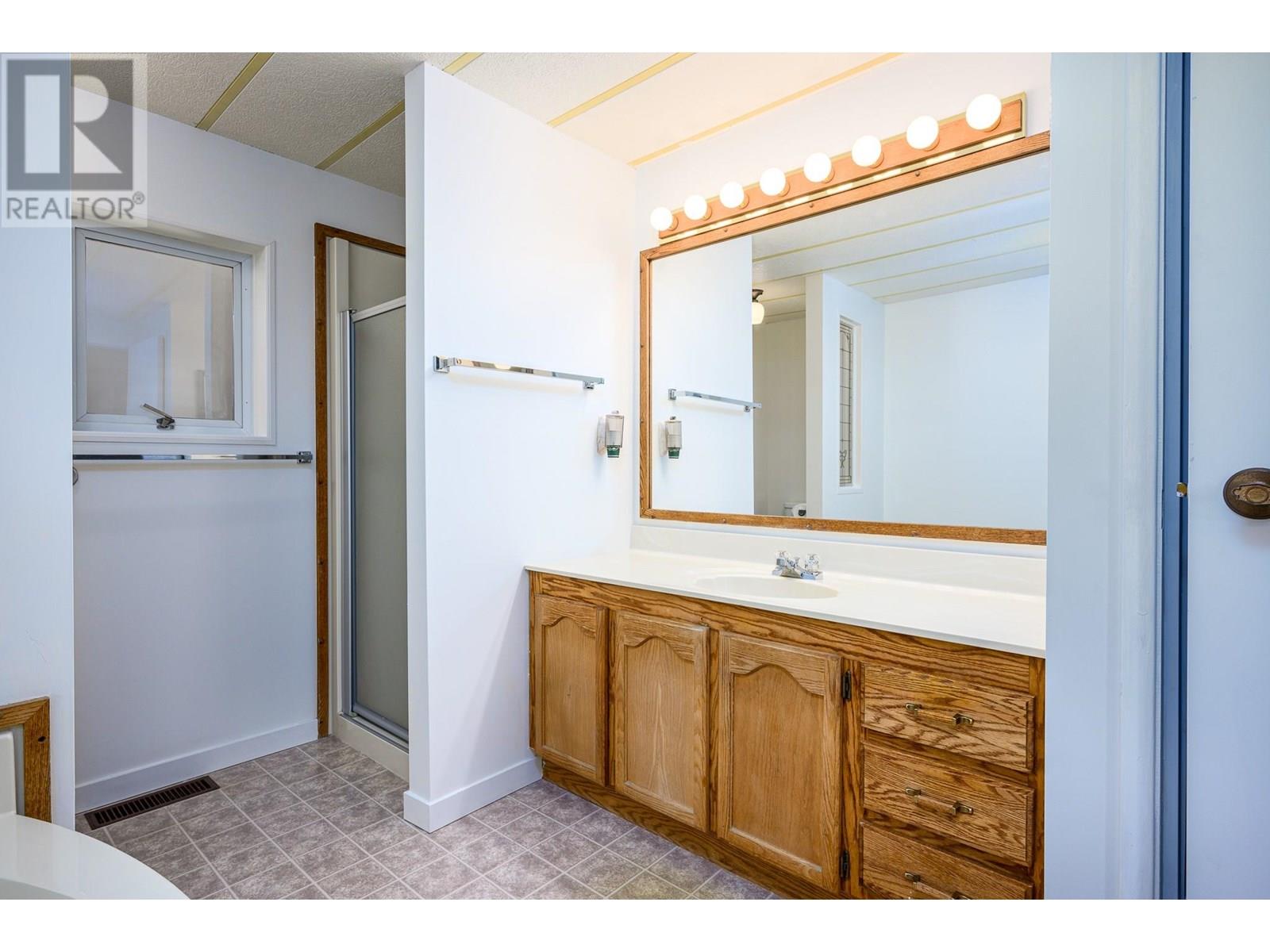 108 720 Commonwealth Road, Kelowna