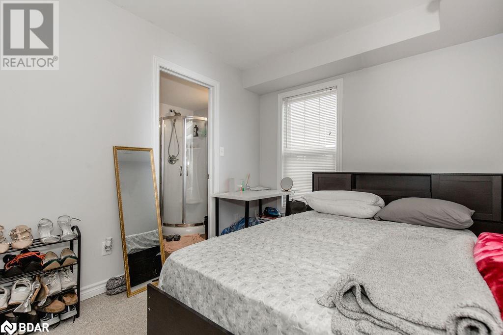 Photo 13 of 246 Penetanguishene Rd Unit 6, Barrie ON
