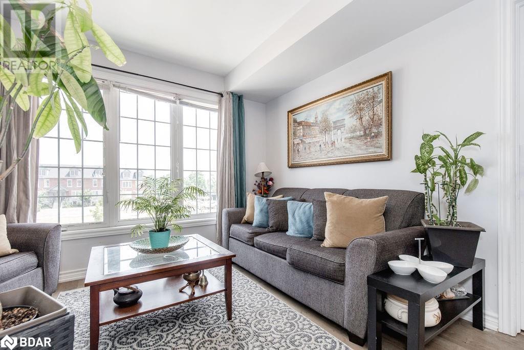 Photo 7 of 246 Penetanguishene Rd Unit 6, Barrie ON