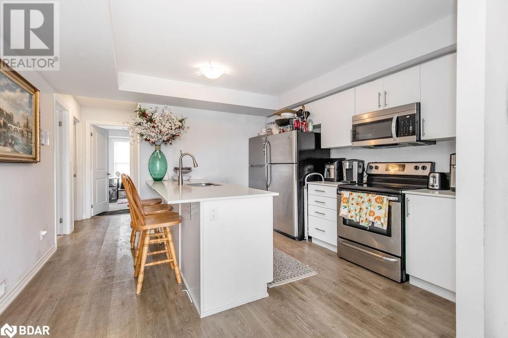 Photo 10 of 246 Penetanguishene Rd Unit 6, Barrie ON
