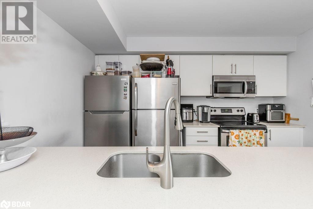 Photo 15 of 246 Penetanguishene Rd Unit 6, Barrie ON