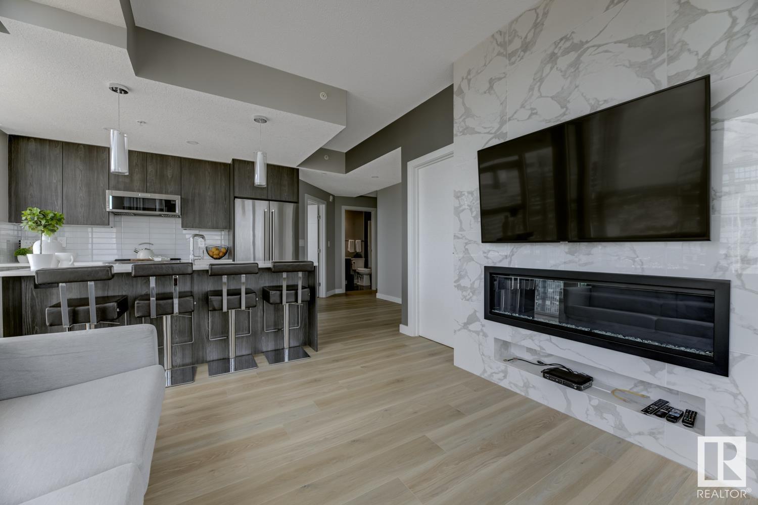 Photo 3 of 2902 10180 103 St Nw, Edmonton AB