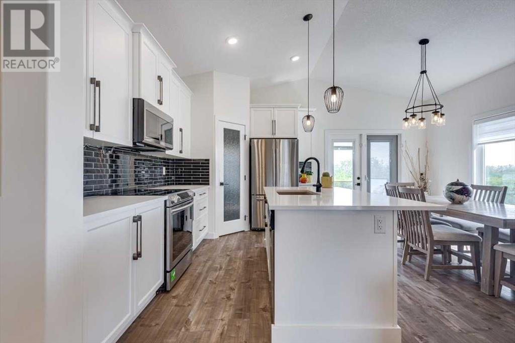 Photo 19 of 73 Longmire Close, Red Deer AB