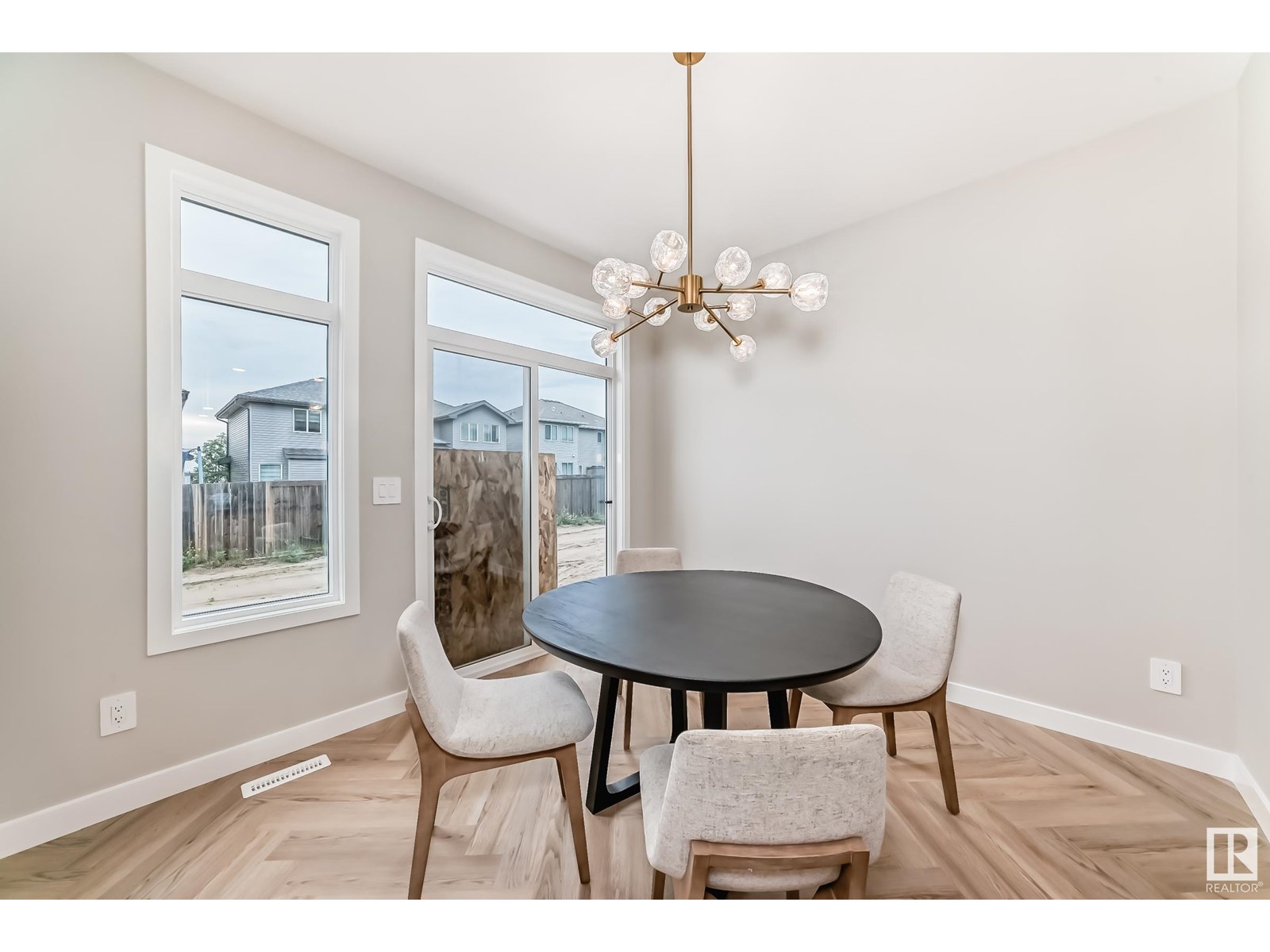 Photo 47 of 4223 206 St Nw, Edmonton AB