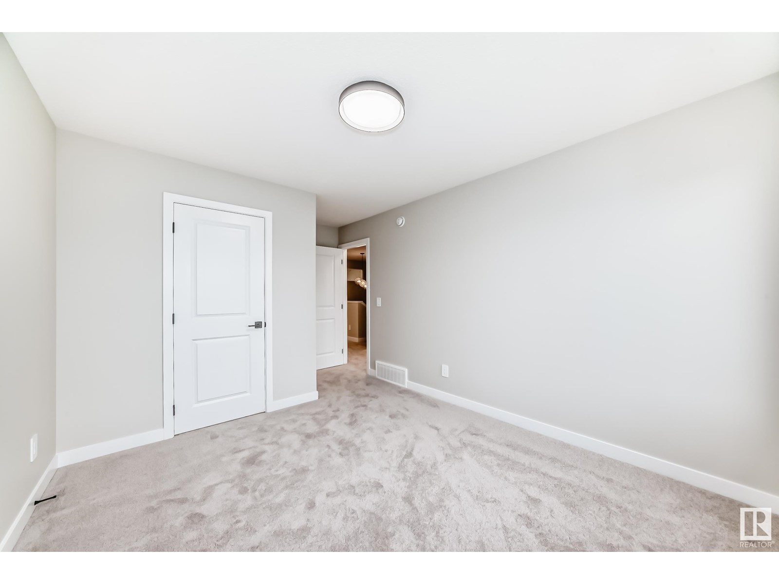 Photo 28 of 4223 206 St Nw, Edmonton AB