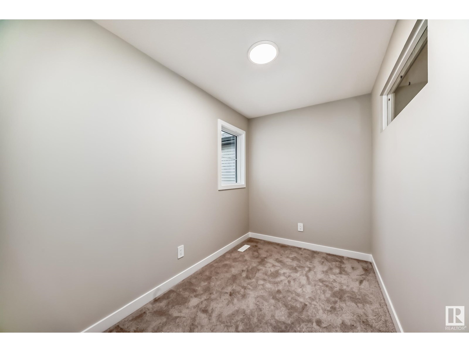 Photo 51 of 4223 206 St Nw, Edmonton AB