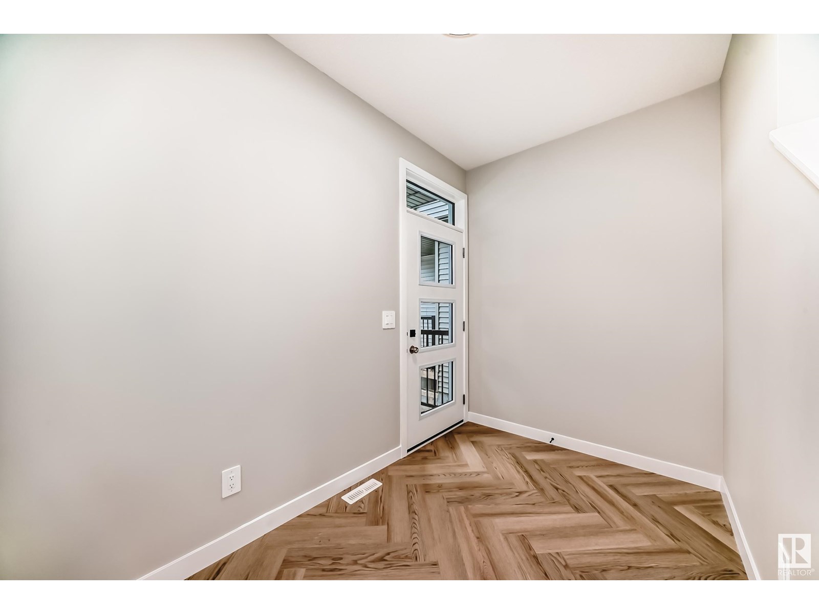 Photo 59 of 4223 206 St Nw, Edmonton AB
