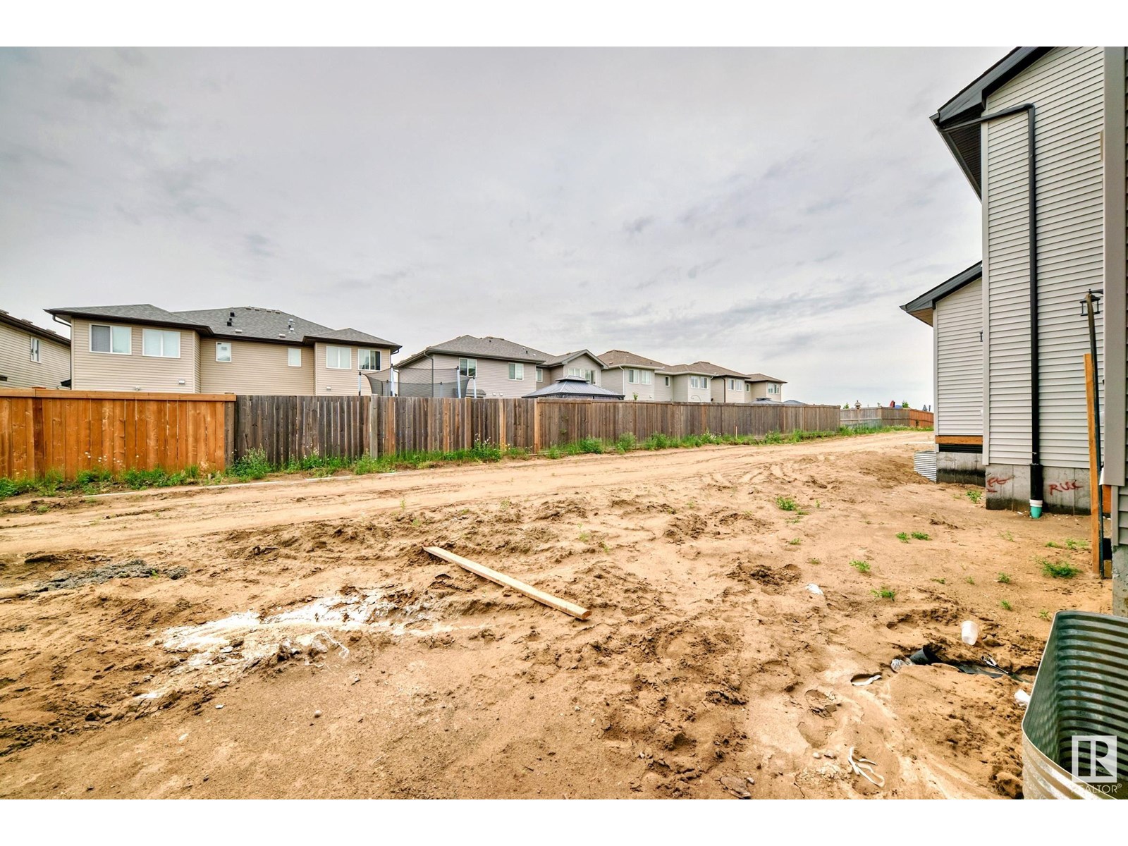 Photo 20 of 4223 206 St Nw, Edmonton AB
