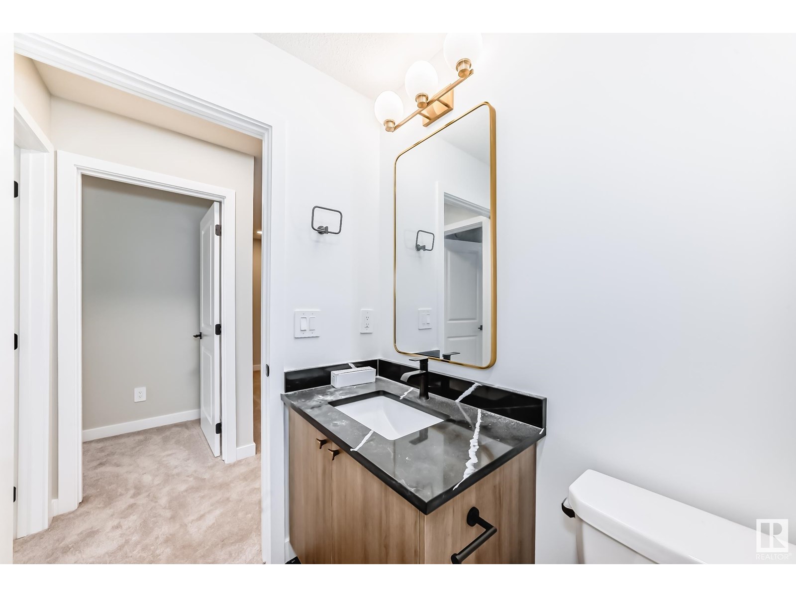 Photo 29 of 4223 206 St Nw, Edmonton AB