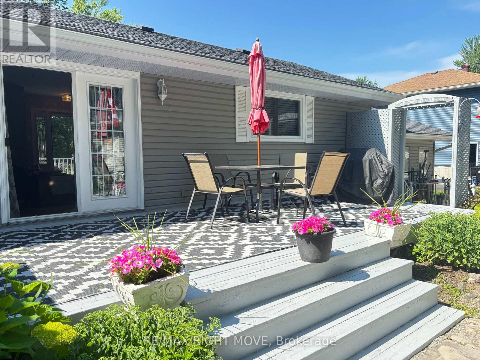Photo 25 of 3705 Shadow Creek Road, Severn ON