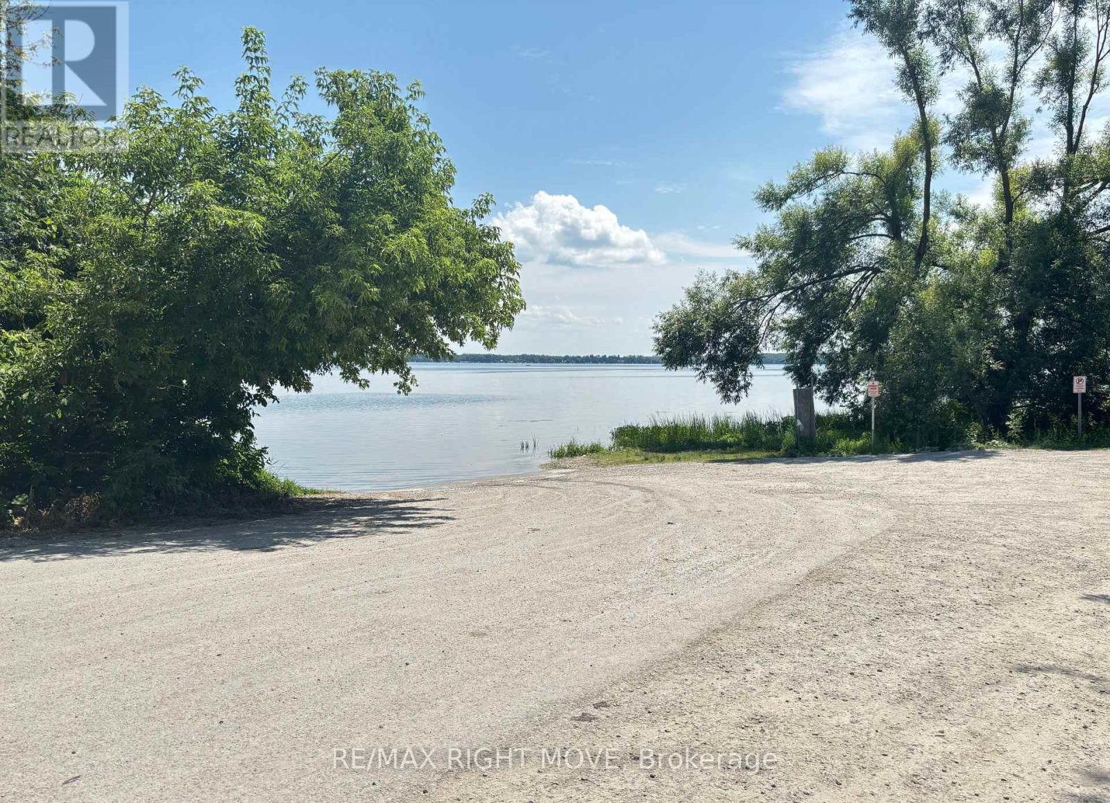 Photo 45 of 3705 Shadow Creek Road, Severn ON
