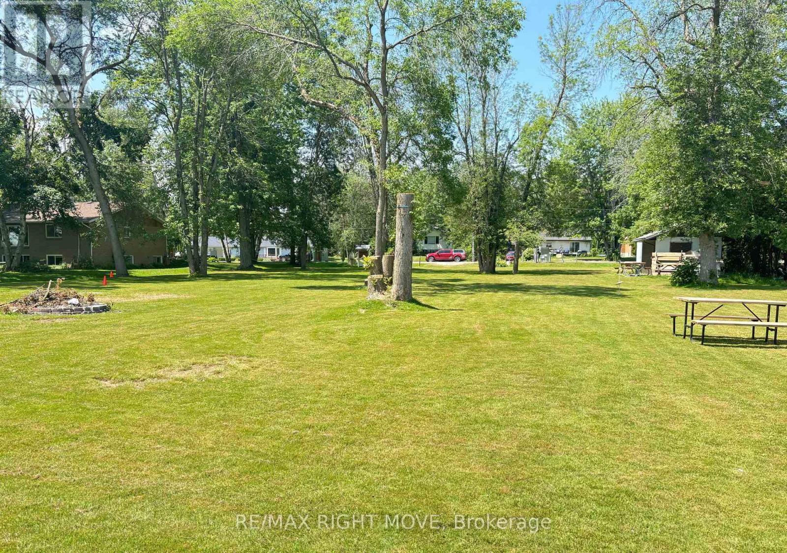 Photo 36 of 3705 Shadow Creek Road, Severn ON