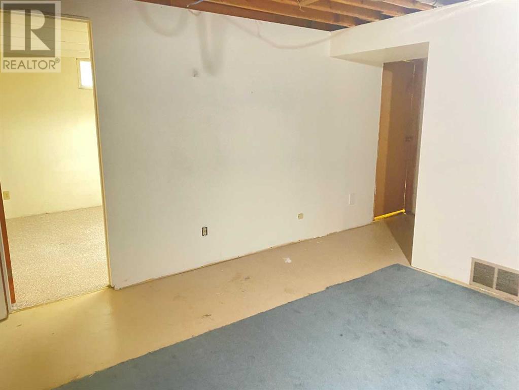 Single Family House Bungalow for Sale in  Huntchester Road NE Huntington Hills Calgary 