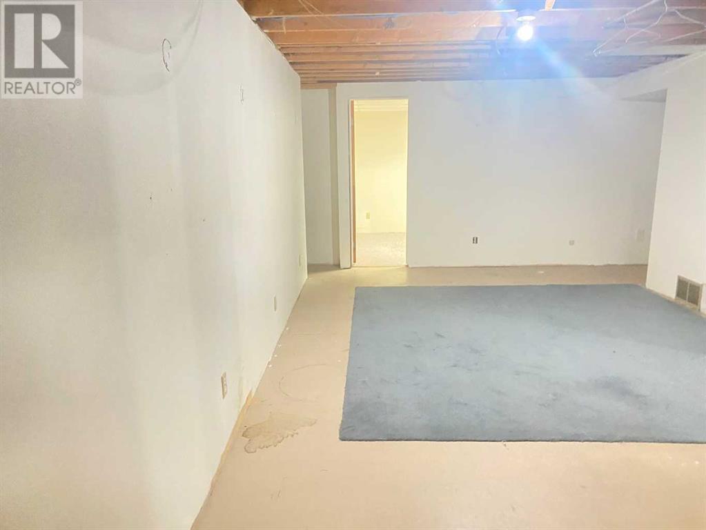 Single Family House Bungalow for Sale in  Huntchester Road NE Huntington Hills Calgary 