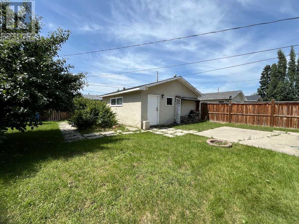 Single Family House Bungalow for Sale in  Huntchester Road NE Huntington Hills Calgary 