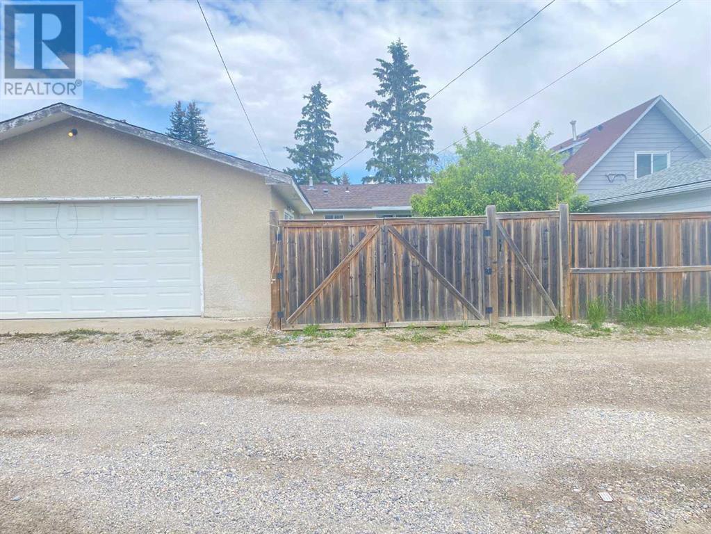 Single Family House Bungalow for Sale in  Huntchester Road NE Huntington Hills Calgary 