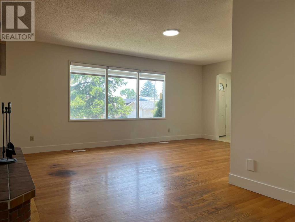 Single Family House Bungalow for Sale in  Huntchester Road NE Huntington Hills Calgary 