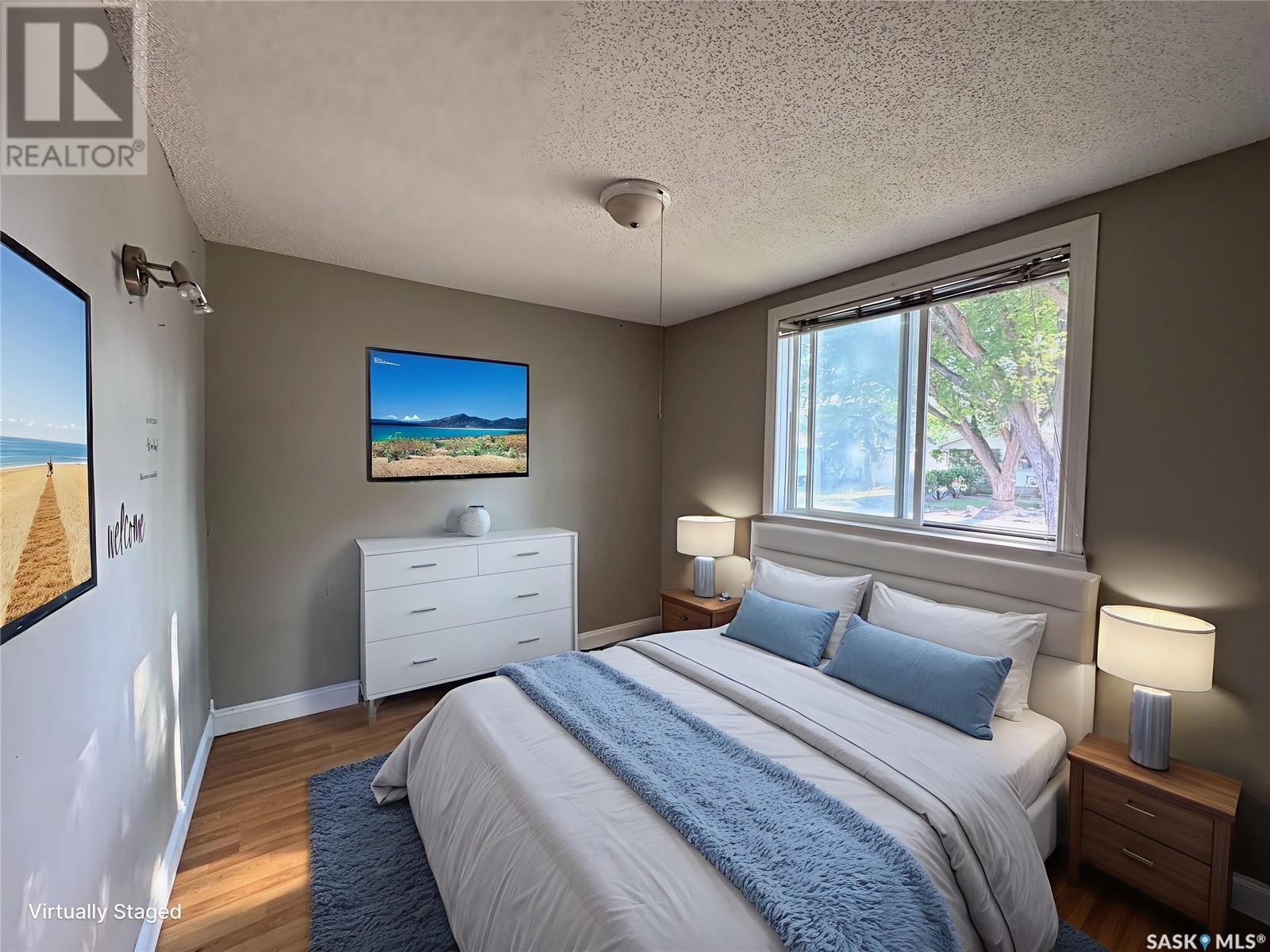 Photo 8 of 175 Smith Street N, Regina SK