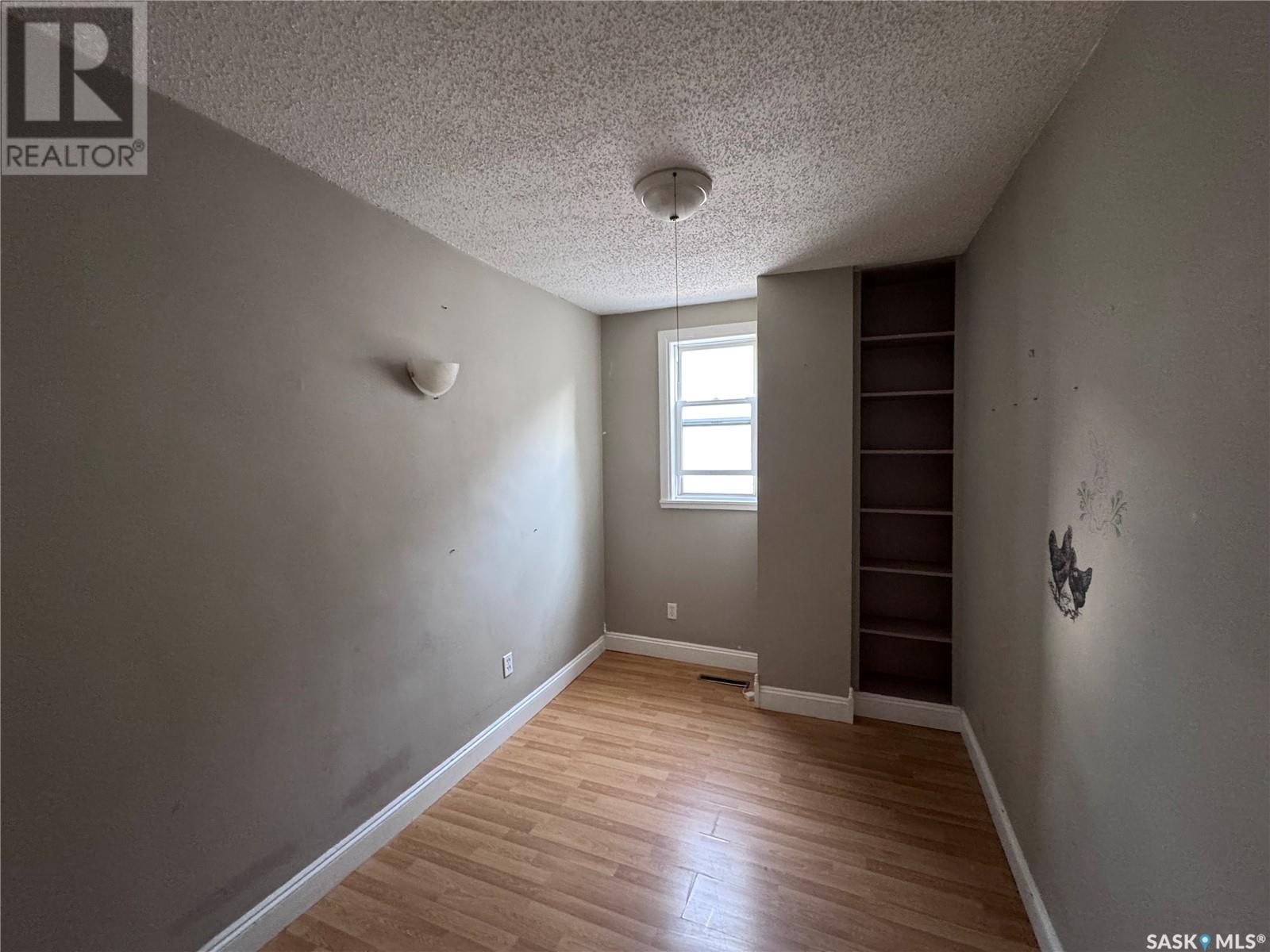 Photo 9 of 175 Smith Street N, Regina SK
