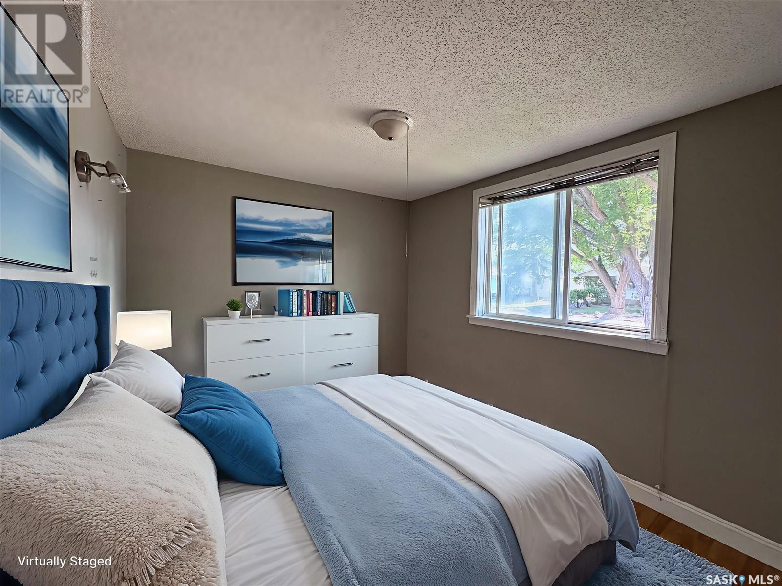 Photo 17 of 175 Smith Street N, Regina SK