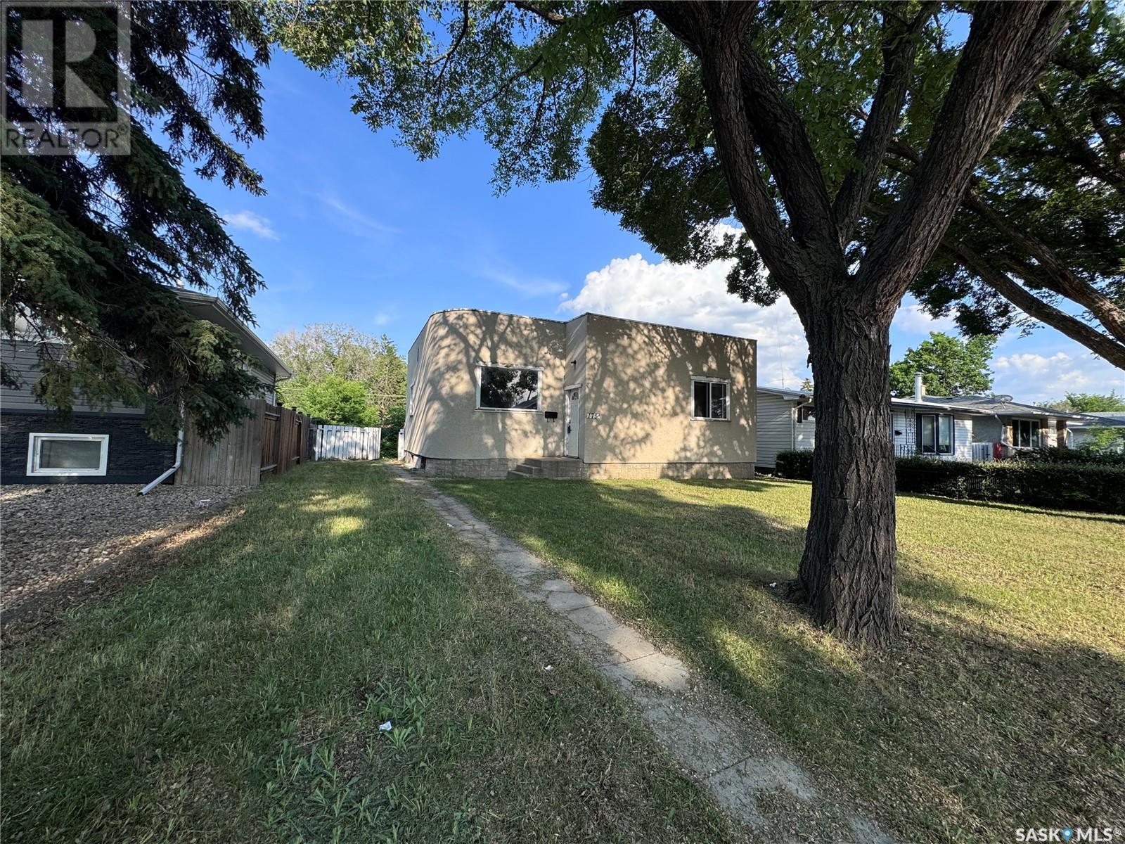 Photo 19 of 175 Smith Street N, Regina SK