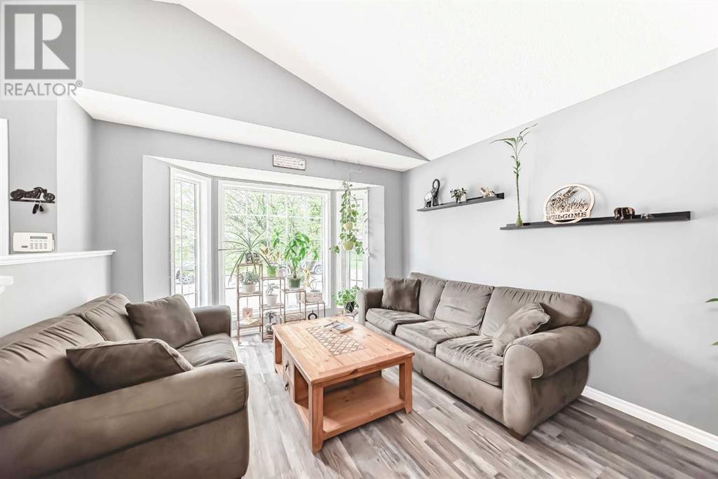 Single Family House 4 Level for Sale in  Millrise Mews SW Millrise Calgary 