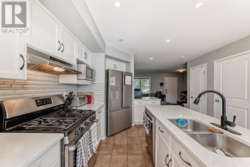 Single Family House for Sale in  Eversyde Boulevard SW Evergreen Calgary 