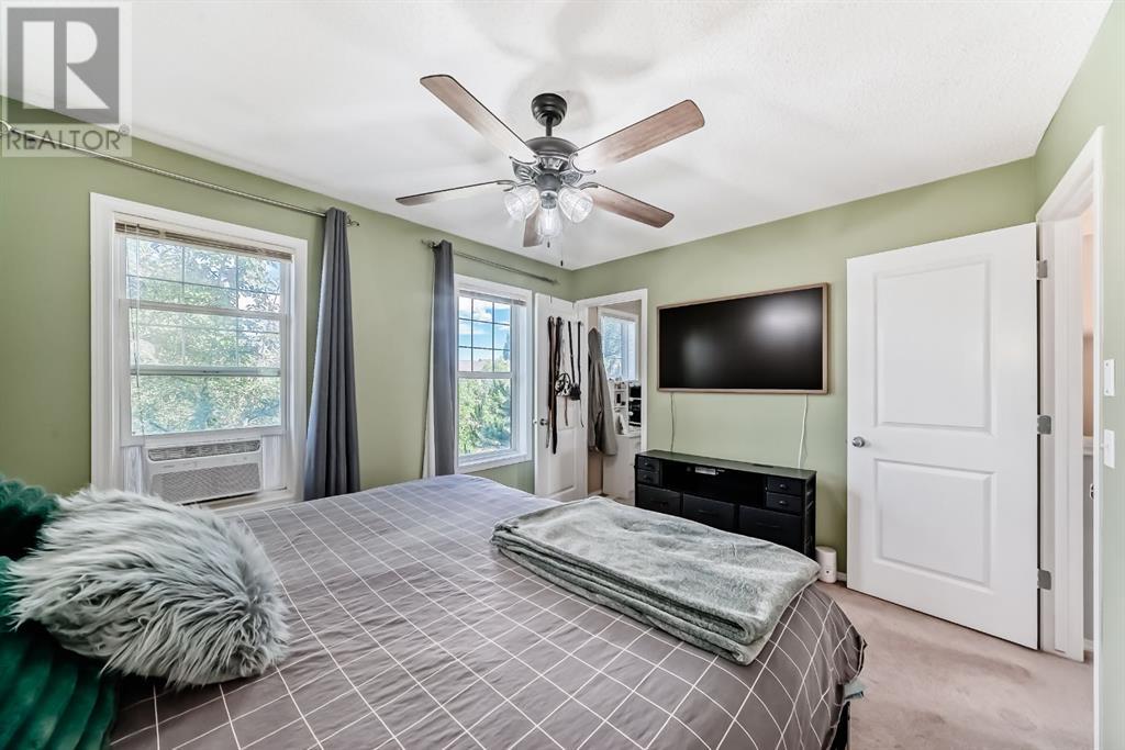Single Family House for Sale in  Eversyde Boulevard SW Evergreen Calgary 