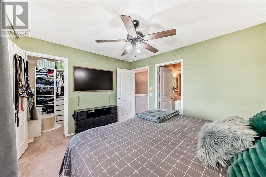 Single Family House for Sale in  Eversyde Boulevard SW Evergreen Calgary 