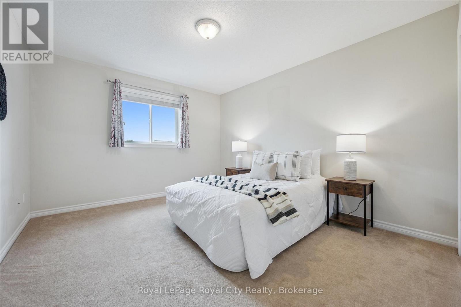Photo 10 of 16 Creighton Avenue, Guelph ON