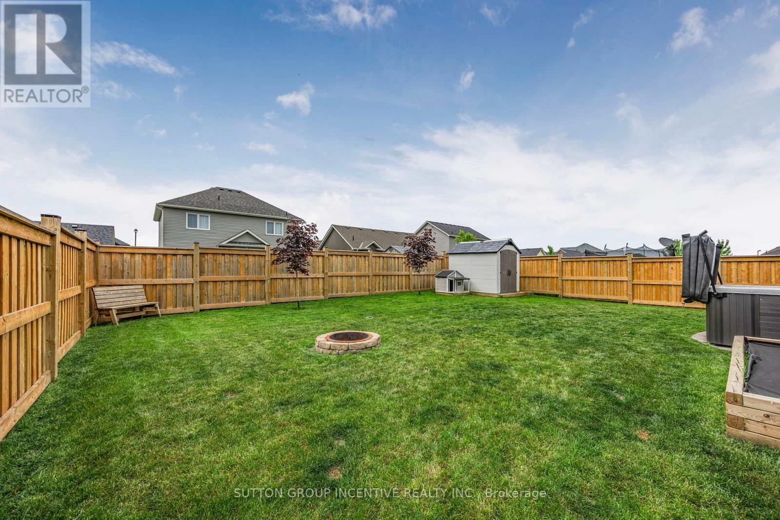 Photo 31 of 21 Beverly Street, Springwater ON