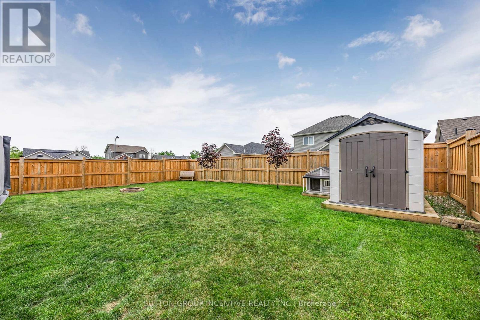 Photo 25 of 21 Beverly Street, Springwater ON
